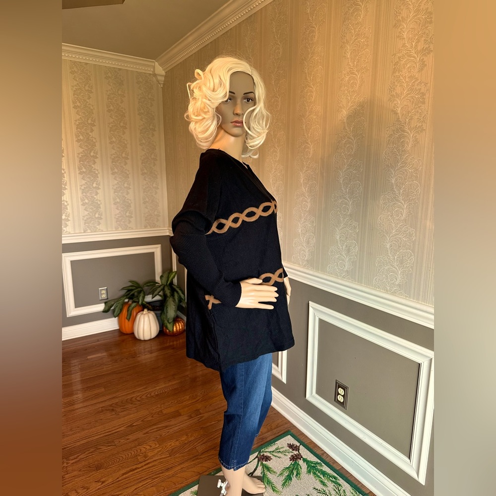 NWT!☃️AAEDA!❄️Sweater “Dolman Sleeves”/blk/copper/chain link design/size-M - Picture 2 of 9